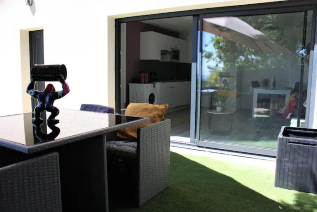 Appartement Tout Equipe En Rez-De-Jardin Entre Gard Et Ardeche Saint-Julien-de-Peyrolas Exterior foto